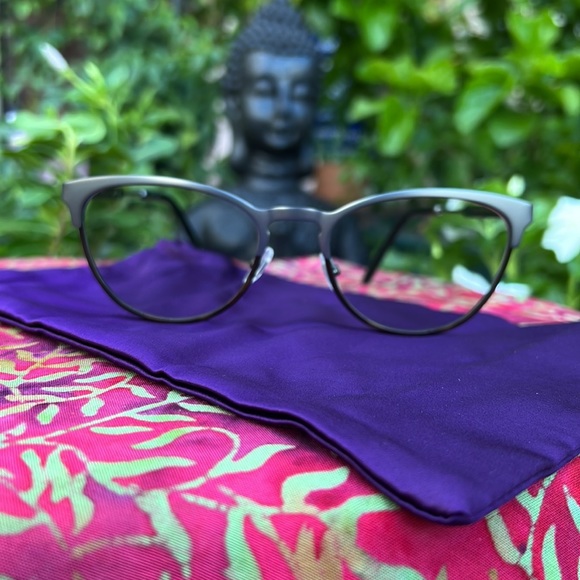 New GUCCI Gunmetal Oval Cat Eye Glasses - Picture 16 of 17